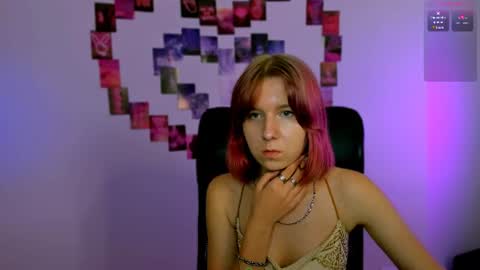 Snapshot of nikol_kitt chatting on 06/11/26, 12:32 Little Niko Help me reach my goals online show from 06/11/26, 12:32