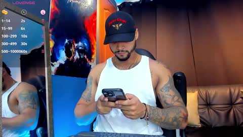 Snapshot of nikolahank1 chatting on 01/19/25, 07:04 Nikola Hank online show from 01/19/25, 07:04