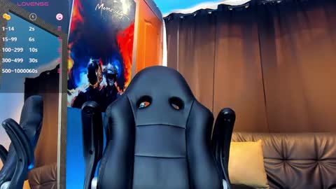 Snapshot of nikolahank1 chatting on 01/19/25, 01:12 Nikola Hank online show from 01/19/25, 01:12