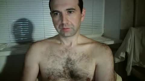 nikolas_vaz online show from 12/22/25, 10:07