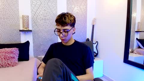 Snapshot of nikolay_gregori chatting on 01/16/25, 05:11 online show from 01/16/25, 05:11