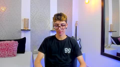 Snapshot of nikolay_gregori chatting on 01/22/25, 07:35 online show from 01/22/25, 07:35