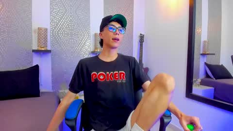 Snapshot of nikolay_gregori chatting on 01/30/25, 08:11 online show from 01/30/25, 08:11