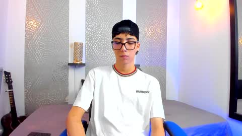 Snapshot of nikolay_gregori chatting on 02/03/25, 04:04 online show from 02/03/25, 04:04