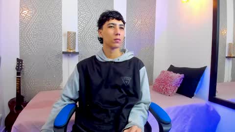 Snapshot of nikolay_gregori chatting on 02/06/25, 03:59 online show from 02/06/25, 03:59