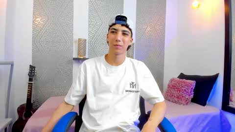 Snapshot of nikolay_gregori chatting on 02/06/25, 07:02 online show from 02/06/25, 07:02