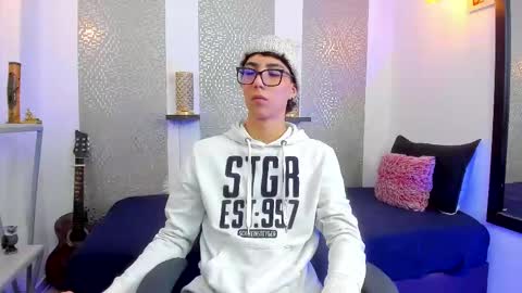 Snapshot of nikolay_gregori chatting on 02/12/25, 05:05 online show from 02/12/25, 05:05