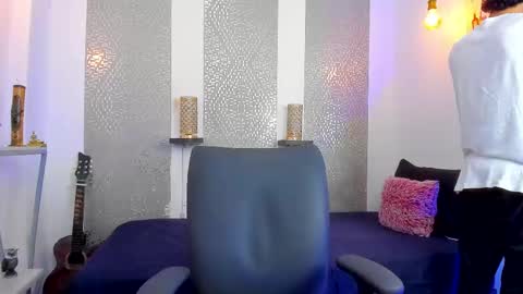 Snapshot of nikolay_gregori chatting on 02/12/25, 08:06 online show from 02/12/25, 08:06