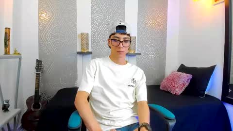 Snapshot of nikolay_gregori chatting on 02/16/25, 07:15 online show from 02/16/25, 07:15