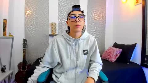 Snapshot of nikolay_gregori chatting on 02/16/25, 10:21 online show from 02/16/25, 10:21