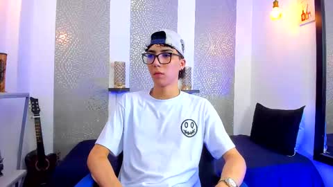 Snapshot of nikolay_gregori chatting on 02/23/25, 04:17 online show from 02/23/25, 04:17