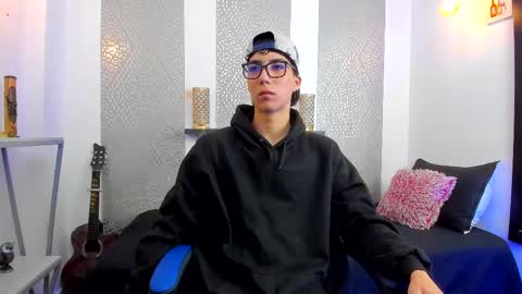 Snapshot of nikolay_gregori chatting on 02/27/25, 04:09 online show from 02/27/25, 04:09