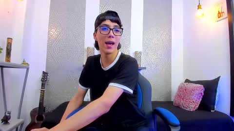 Snapshot of nikolay_gregori chatting on 03/02/25, 09:53 online show from 03/02/25, 09:53