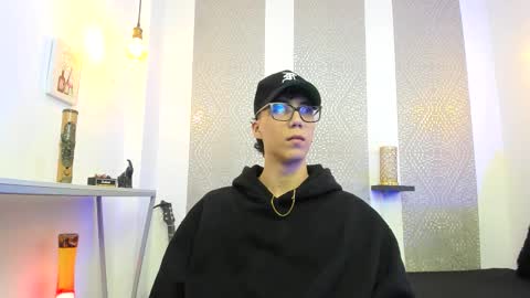 Snapshot of nikolay_gregori chatting on 09/14/25, 04:00 online show from 09/14/25, 04:00