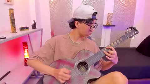 Snapshot of nikolay_gregori chatting on 10/09/25, 05:05 online show from 10/09/25, 05:05