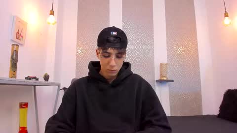 Snapshot of nikolay_gregori chatting on 11/03/25, 04:14 online show from 11/03/25, 04:14