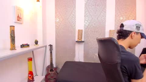 Snapshot of nikolay_gregori chatting on 11/20/25, 04:34 online show from 11/20/25, 04:34