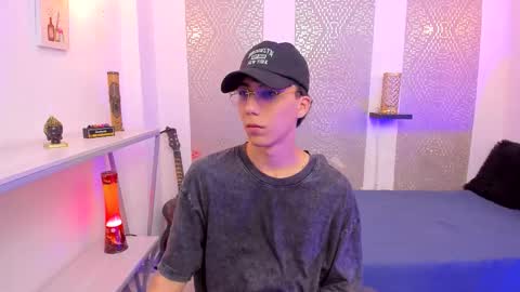 Snapshot of nikolay_gregori chatting on 12/01/25, 04:17 online show from 12/01/25, 04:17