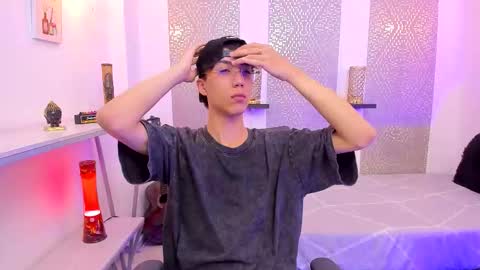 Snapshot of nikolay_gregori chatting on 12/04/25, 04:55 online show from 12/04/25, 04:55