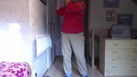 Nikole1 online show from 10/16/25, 08:15