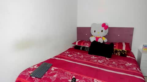 Nikole online show from 02/01/26, 05:17