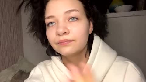 Snapshot of nikoli_naw chatting on 01/29/25, 08:25 nikoli_naw online show from 01/29/25, 08:25