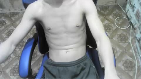 Snapshot of nikolos22 chatting on 11/18/25, 06:34 nikolos22 online show from 11/18/25, 06:34