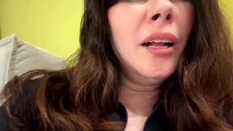 Snapshot of nikoltravel chatting on 03/11/26, 09:32 Nikol online show from 03/11/26, 09:32