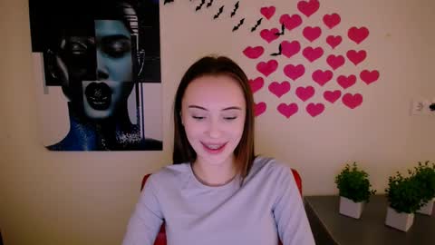 nikonara_ online show from 12/25/24, 06:19