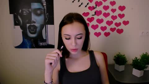 nikonara_ online show from 01/17/25, 04:47