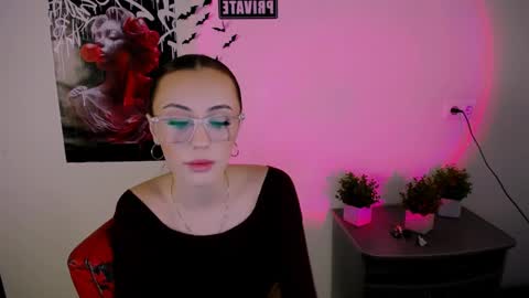 nikonara_ online show from 03/09/25, 07:15