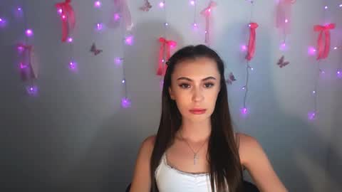 Snapshot of nikonara_ chatting on 07/11/26, 11:35 nikonara_ online show from 07/11/26, 11:35