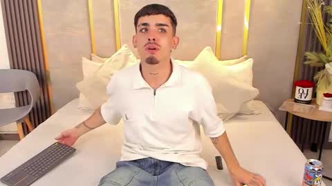 Niko Stone online show from 12/16/25, 02:38