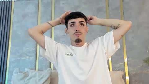 Niko Stone online show from 12/21/25, 04:19