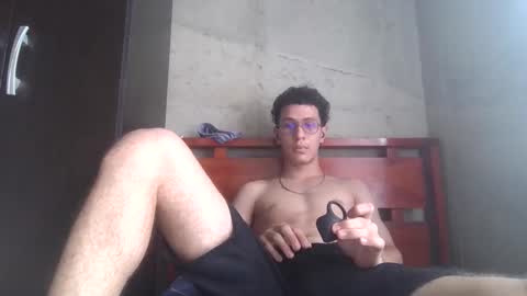 Snapshot of nikotwinktop chatting on 04/03/26, 07:23 Niko online show from 04/03/26, 07:23