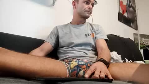 Snapshot of niksdick2121 chatting on 12/04/25, 02:26 niksdick2121 online show from 12/04/25, 02:26