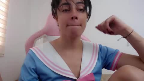 Snapshot of niky_blue chatting on 09/18/25, 12:18 niky_blue online show from 09/18/25, 12:18