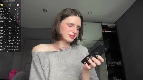 Niky online show from 06/25/26, 01:15
