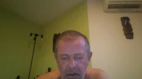 Snapshot of nikyo419 chatting on 10/03/25, 05:04 nikyo419 online show from 10/03/25, 05:04