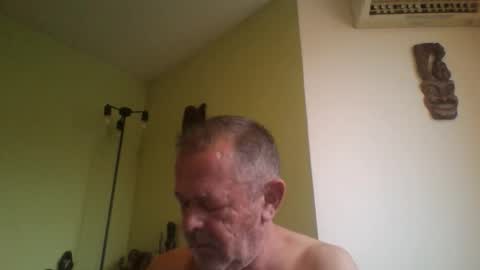 Snapshot of nikyo419 chatting on 10/18/25, 06:16 nikyo419 online show from 10/18/25, 06:16