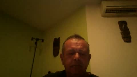 Snapshot of nikyo419 chatting on 10/21/25, 04:13 nikyo419 online show from 10/21/25, 04:13