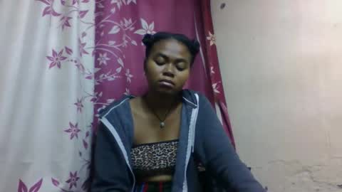 nilah online show from 09/12/25, 01:11