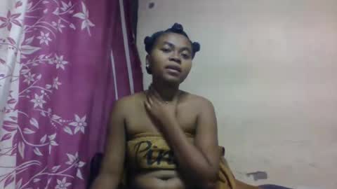 nilah online show from 09/15/25, 06:46
