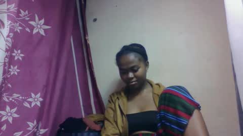 nilah online show from 09/18/25, 06:32