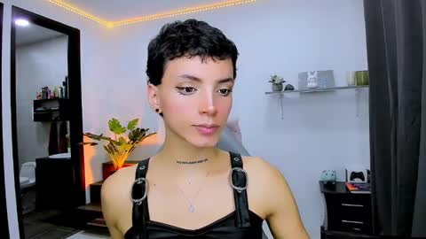 Nilam online show from 09/11/25, 01:28