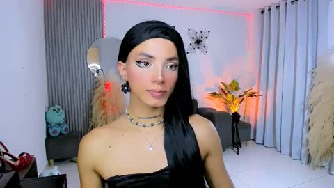 Snapshot of nilam217 chatting on 11/13/25, 09:58 Nilam online show from 11/13/25, 09:58