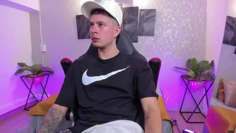 Nils online show from 11/09/25, 04:33