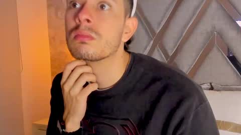 Nils online show from 11/18/25, 04:39