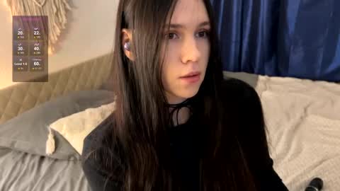 Snapshot of nimfaheart chatting on 12/02/24, 04:42 Jennet online show from 12/02/24, 04:42