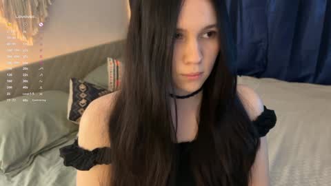 Snapshot of nimfaheart chatting on 12/26/24, 03:20 Jennet online show from 12/26/24, 03:20